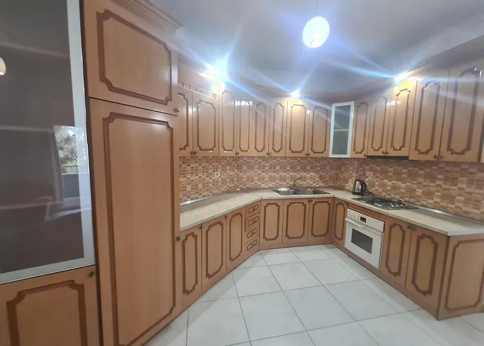 Lindi Lungomare * Vlorë