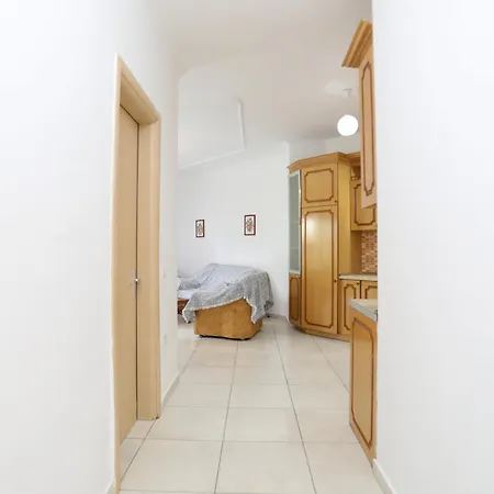 Lindi * Avlonya